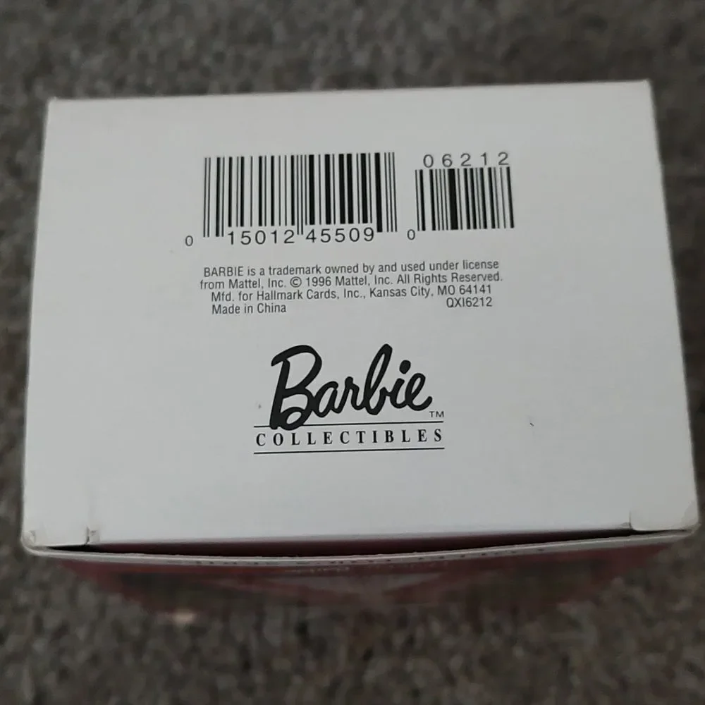 Vintage Barbie Holiday 1997 Mattel Hallmark Keepsake Ornament Collectible Figure